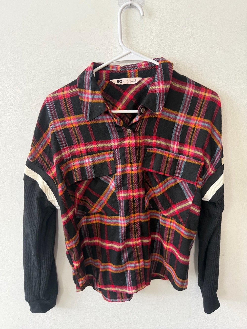 SO plaid button down shirt pink and black